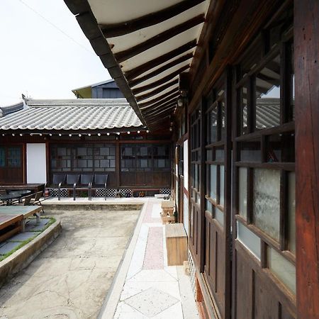 Bonghwangjae Hanok Guesthouse Gongju Eksteriør bilde